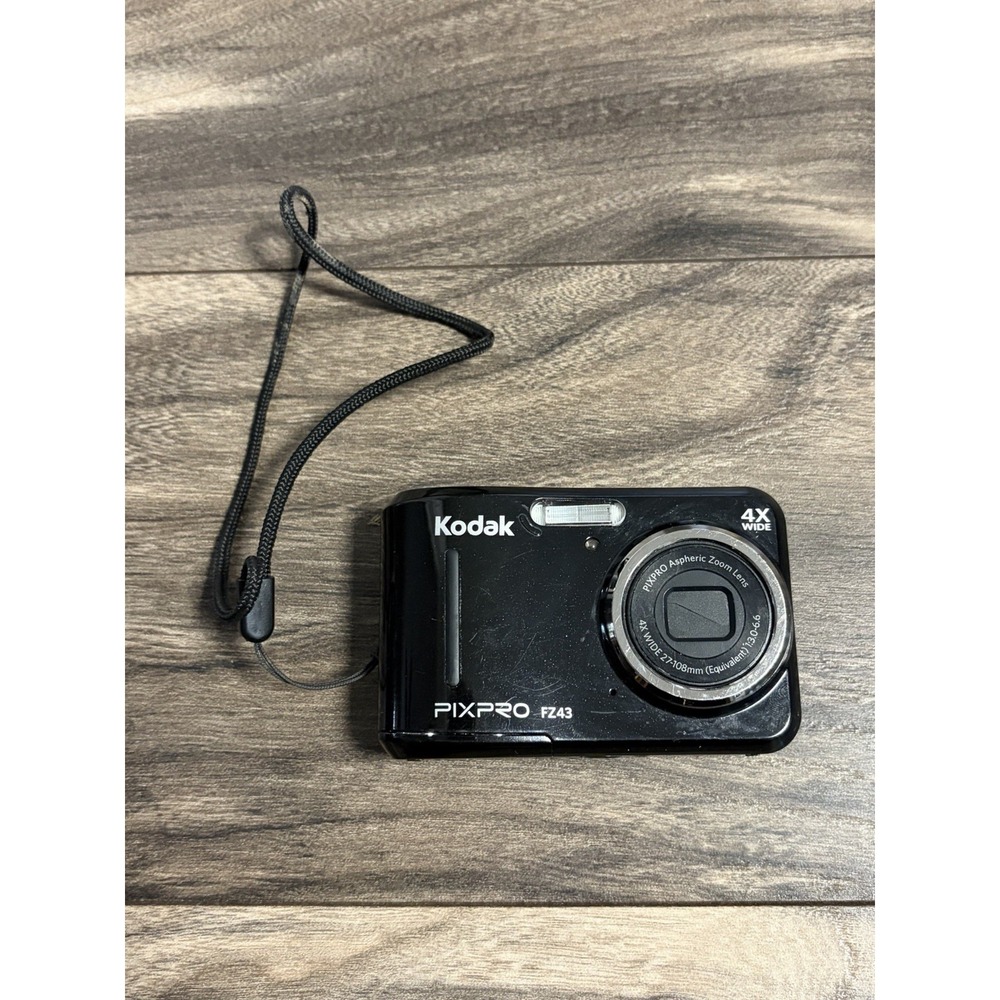 Kodak PIXPRO FZ43 4X Wide 16MP Digital Camera Tested & Works Great Black